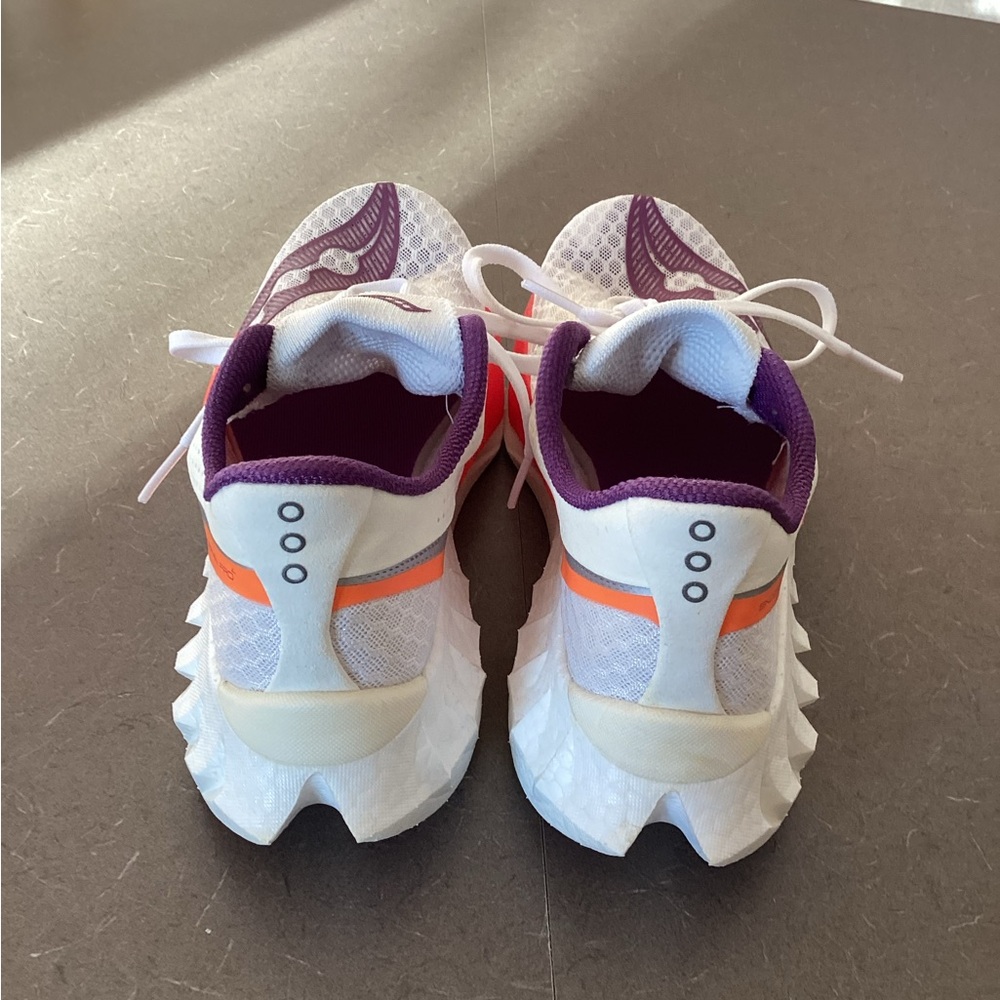 Saucony Endorphin Pro 4 Women’s Size 6.5 Excellent Condition - Picture 4 of 6
